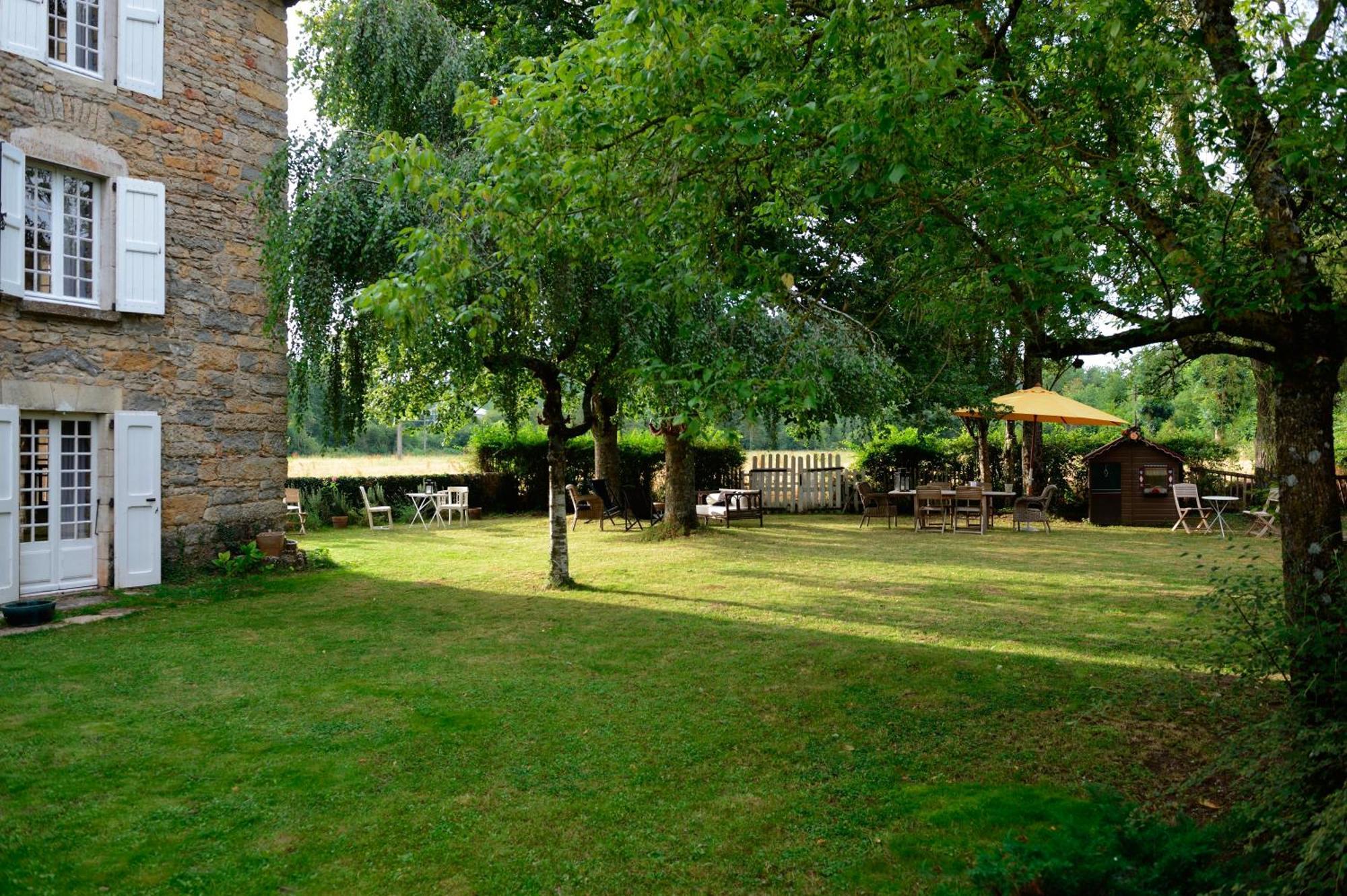 Maison D'Hotes La Singuliere Sévérac-le-Château Eksteriør bilde
